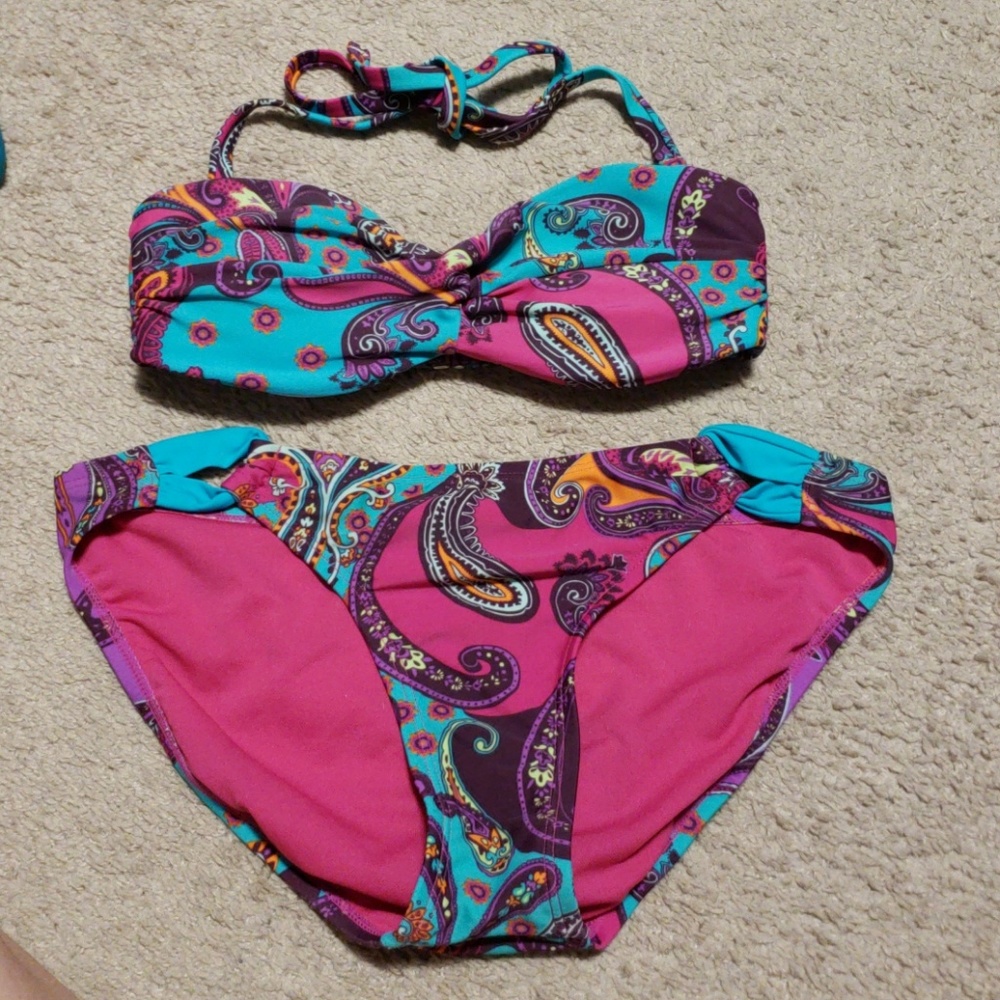 Xhiliration floral bikini